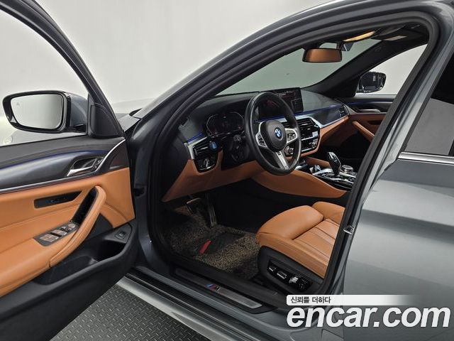 BMW 5 Series 2023