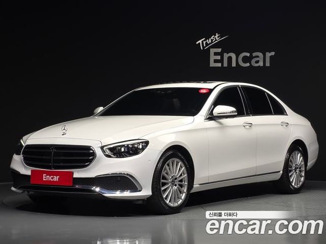 Mercedes-Benz E-Class 2023
