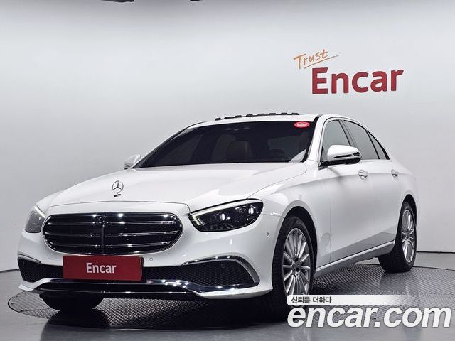 Mercedes-Benz E-Class 2022