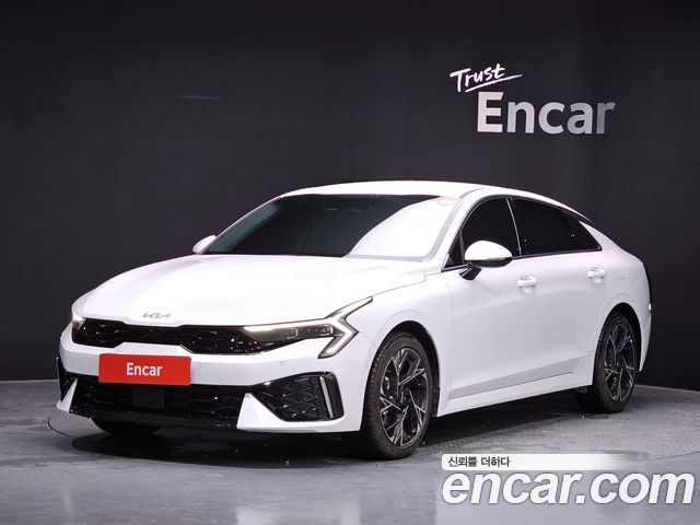 Kia K5 2025