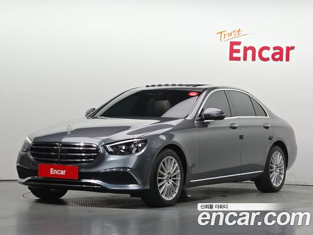 Mercedes-Benz E-Class 2022