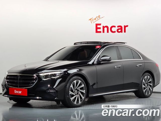 Mercedes-Benz E-Class 2024