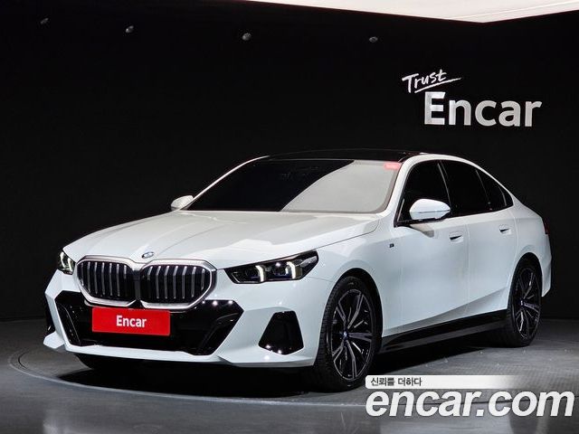 BMW 5 Series 2025