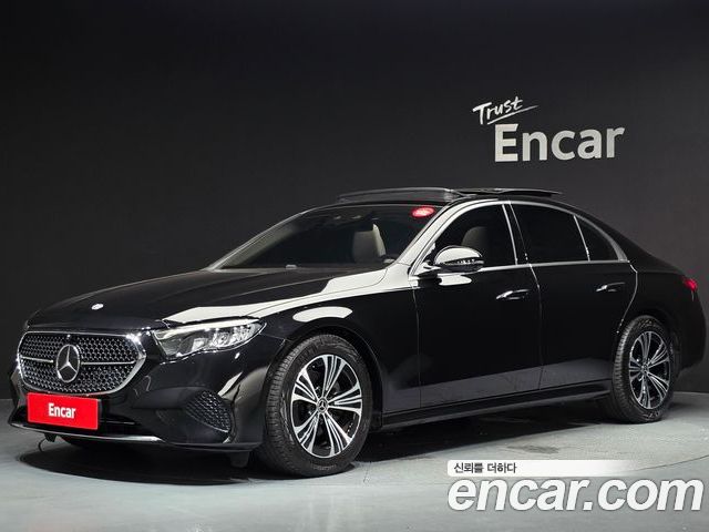 Mercedes-Benz E-Class 2025