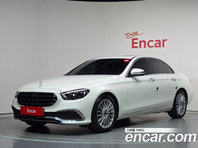 Mercedes-Benz E-Class 2022