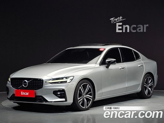 Volvo S60 2022