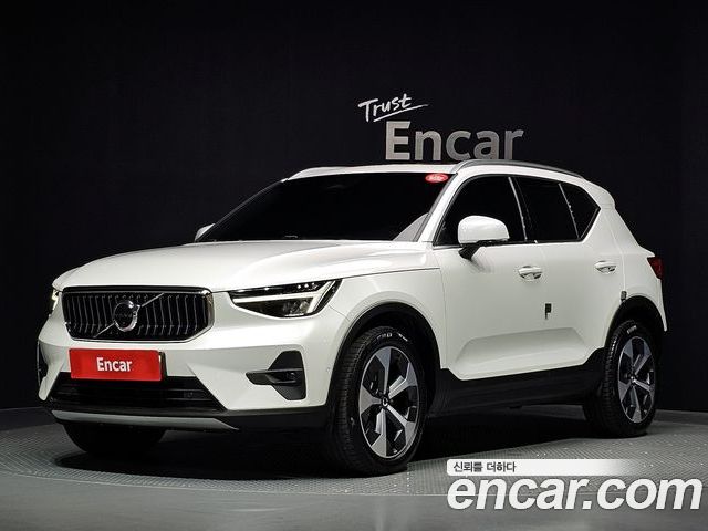Volvo XC40 2023