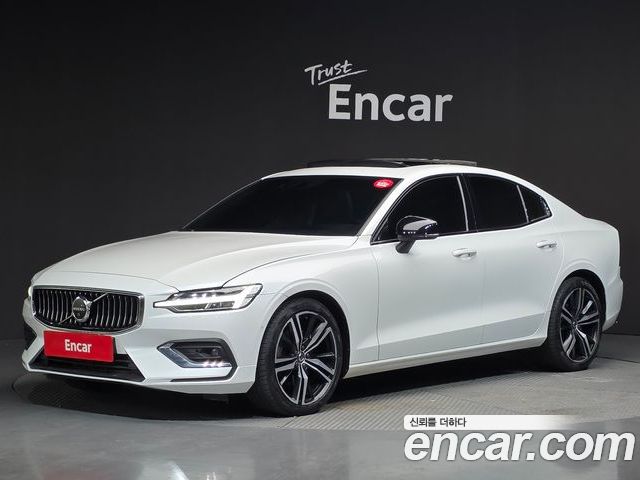 Volvo S60 2022