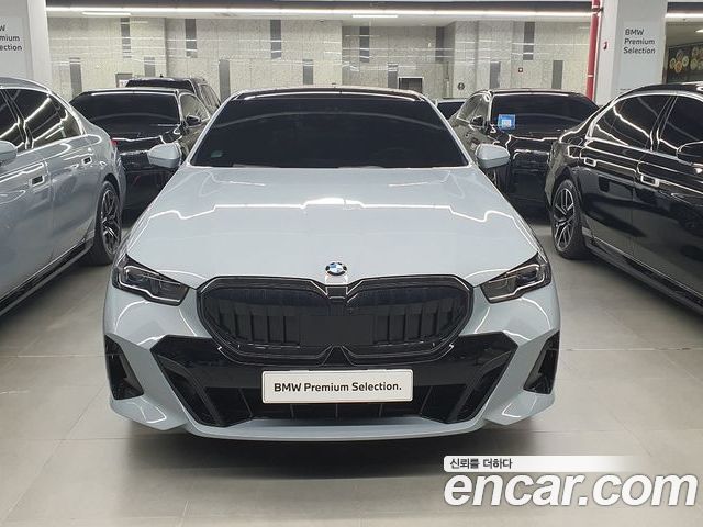 BMW 5 Series 2024