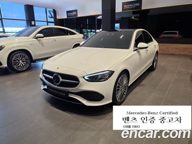 Mercedes-Benz C-Class 2025