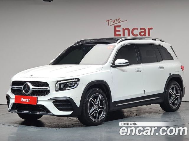 Mercedes-Benz GLB 2023