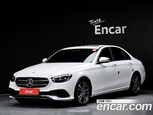 Mercedes-Benz E-Class 2023