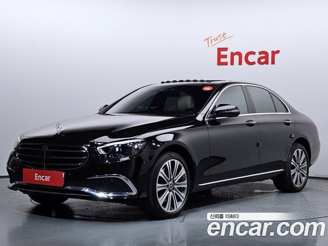 Mercedes-Benz E-Class 2023