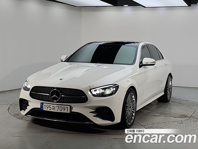 Mercedes-Benz E-Class 2022