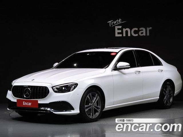 Mercedes-Benz E-Class 2022