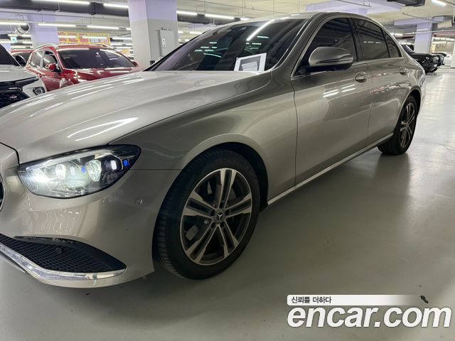 Mercedes-Benz E-Class 2022