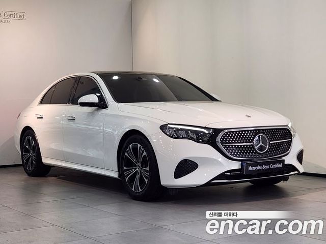 Mercedes-Benz E-Class 2024