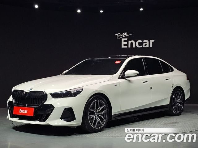 BMW 5 Series 2024
