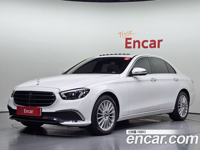 Mercedes-Benz E-Class 2022