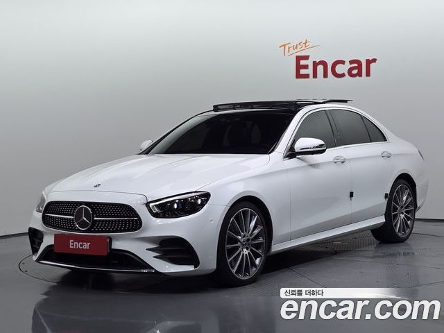 Mercedes-Benz E-Class 2022