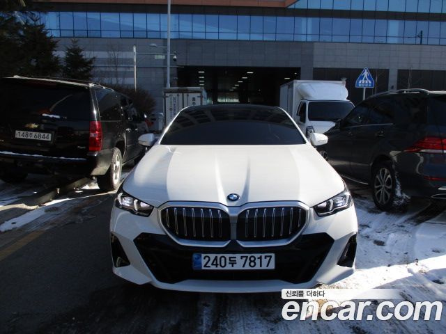 BMW 5 Series 2024