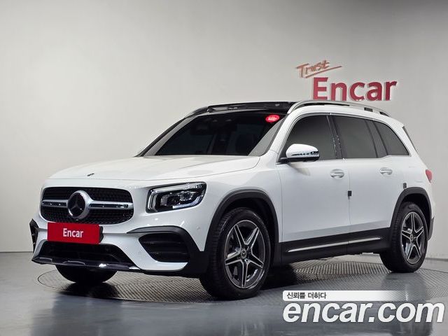 Mercedes-Benz GLB 2023
