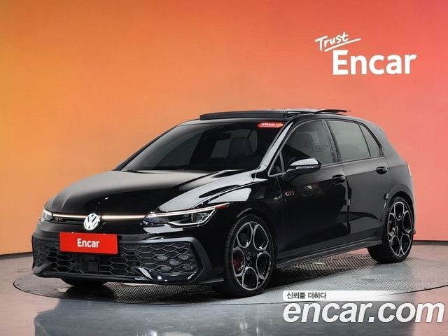 Volkswagen Golf 2025