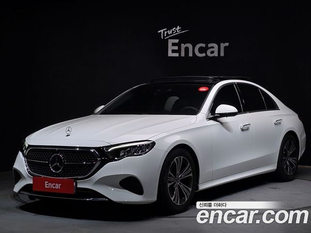 Mercedes-Benz E-Class 2024