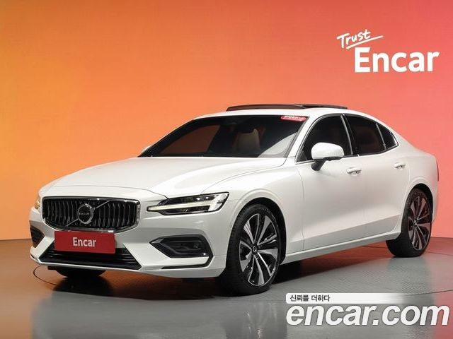 Volvo S60 2024