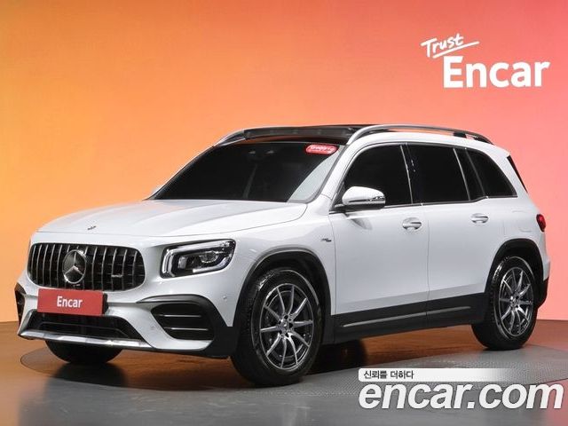 Mercedes-Benz GLB 2023