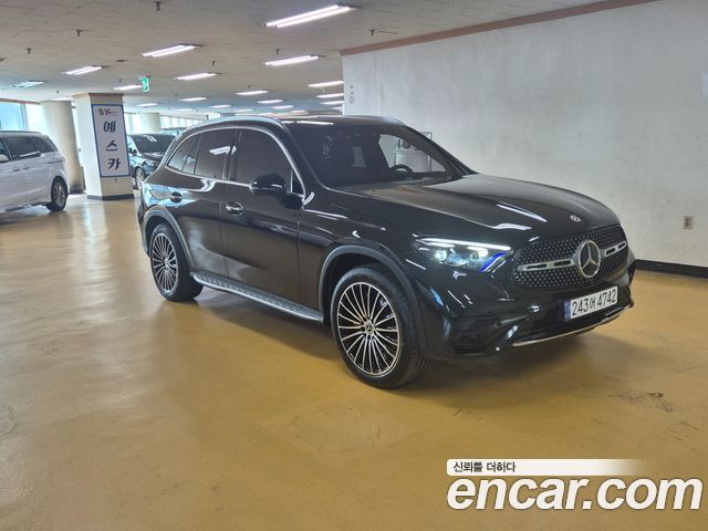 Mercedes-Benz GLC 2023