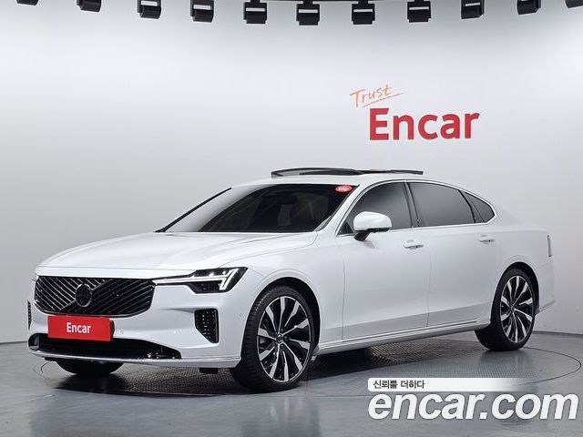 Volvo S90 2026