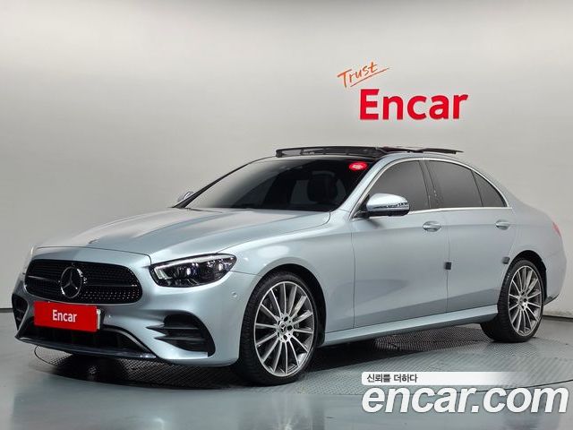 Mercedes-Benz E-Class 2022
