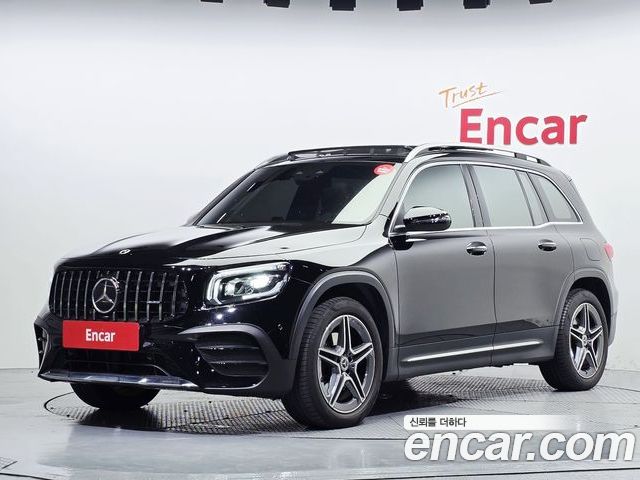 Mercedes-Benz GLB 2023