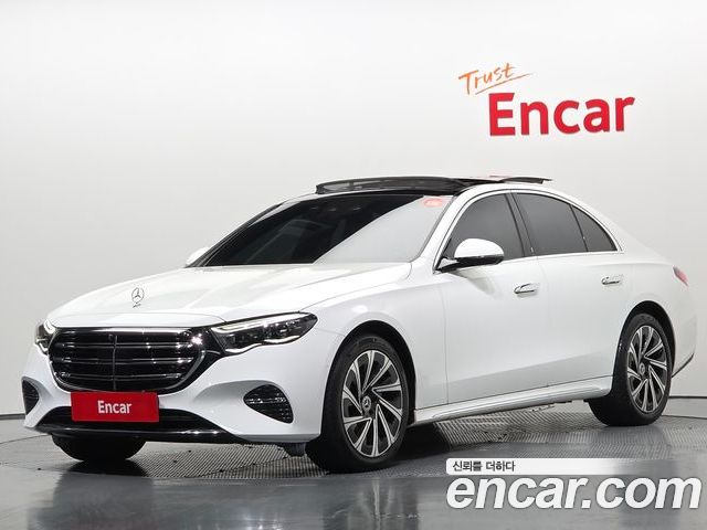Mercedes-Benz E-Class 2024