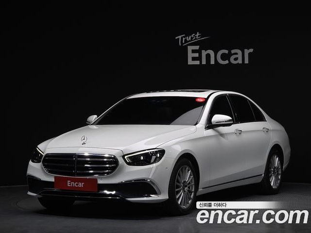 Mercedes-Benz E-Class 2022