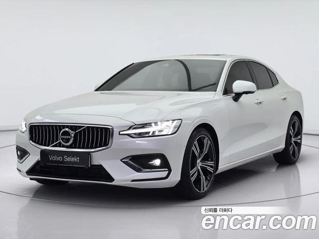 Volvo S60 2022