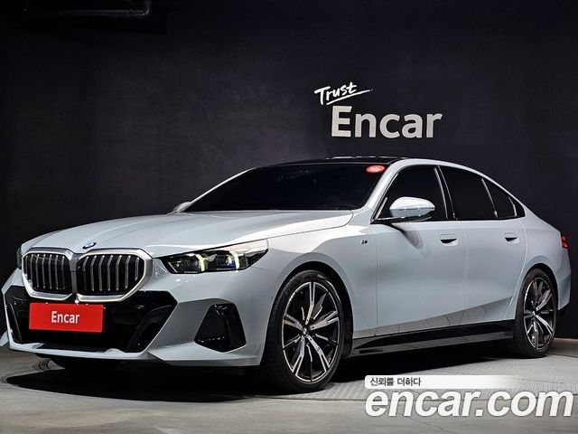 BMW 5 Series 2024