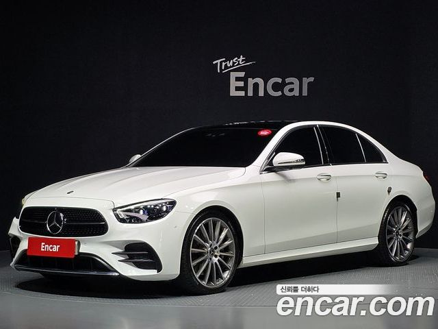 Mercedes-Benz E-Class 2022
