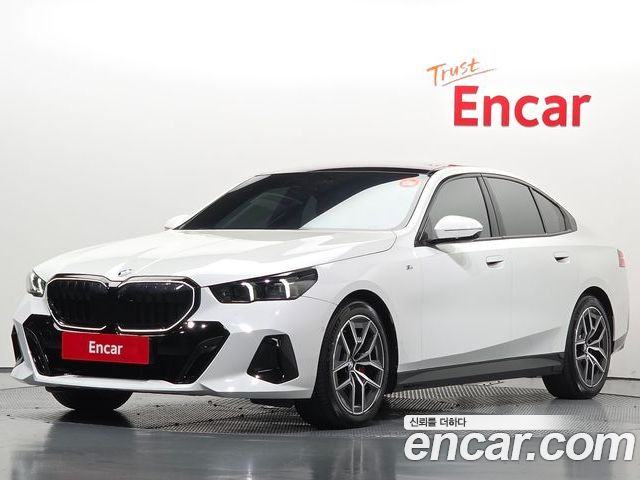BMW 5 Series 2024