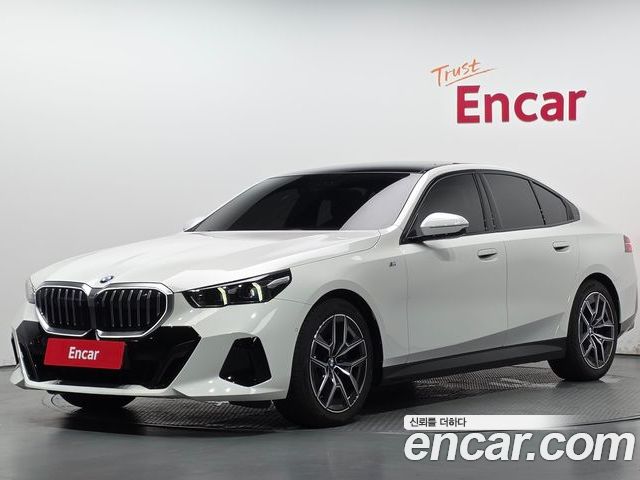 BMW 5 Series 2025