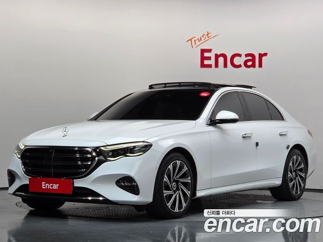 Mercedes-Benz E-Class 2024