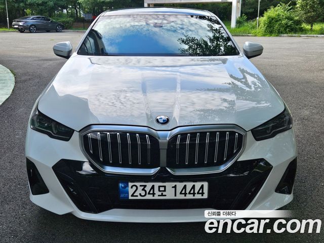 BMW 5 Series 2024