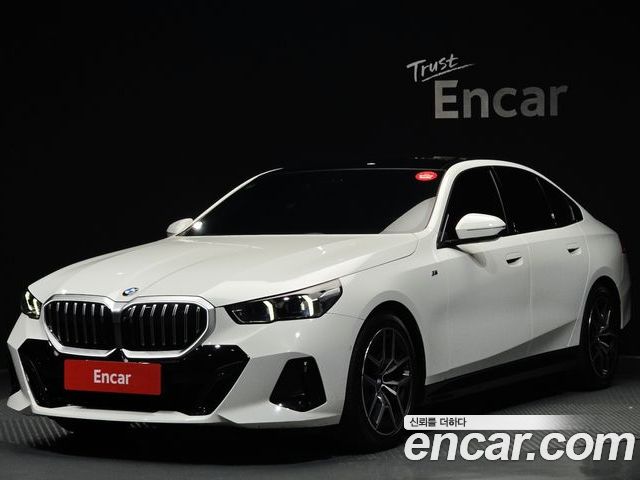 BMW 5 Series 2024