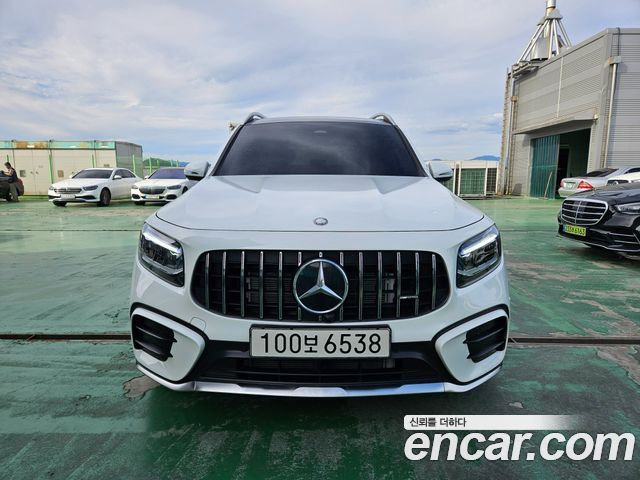 Mercedes-Benz GLB 2026