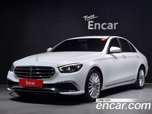 Mercedes-Benz E-Class 2022
