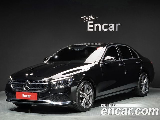 Mercedes-Benz E-Class 2022