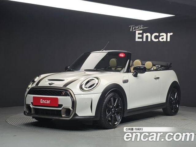 MINI Cooper Convertible 2024