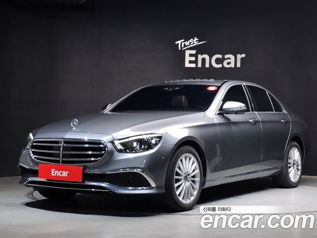 Mercedes-Benz E-Class 2023