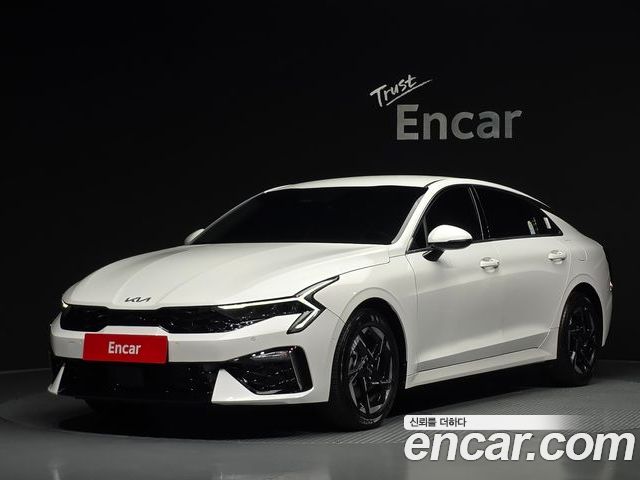 Kia K5 2025